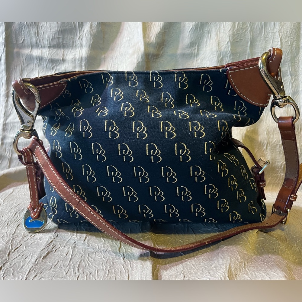 Dooney and Bourke fabric purse.